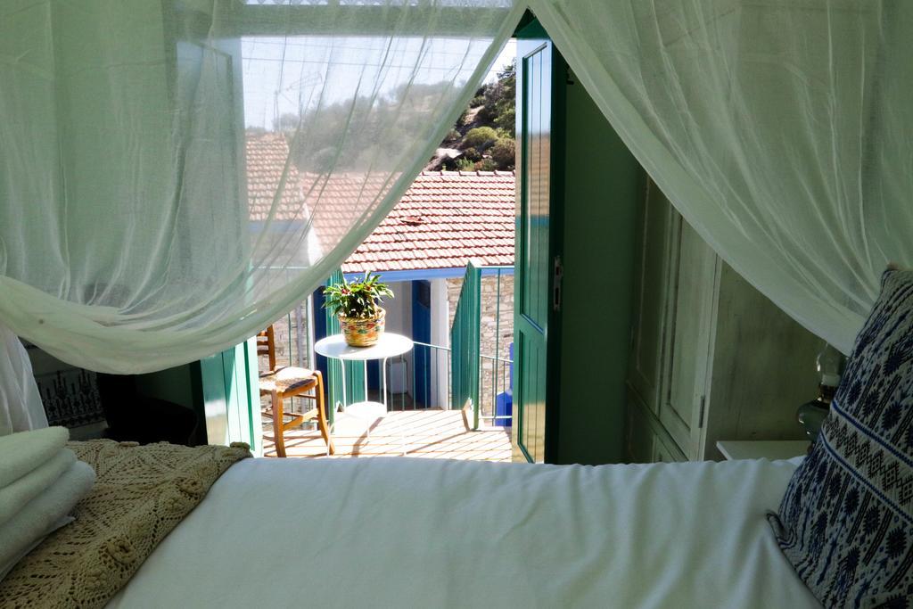 To Konatzi Tis Marikas Tzai Tou Yianni Guest House Kato Drys Exterior photo
